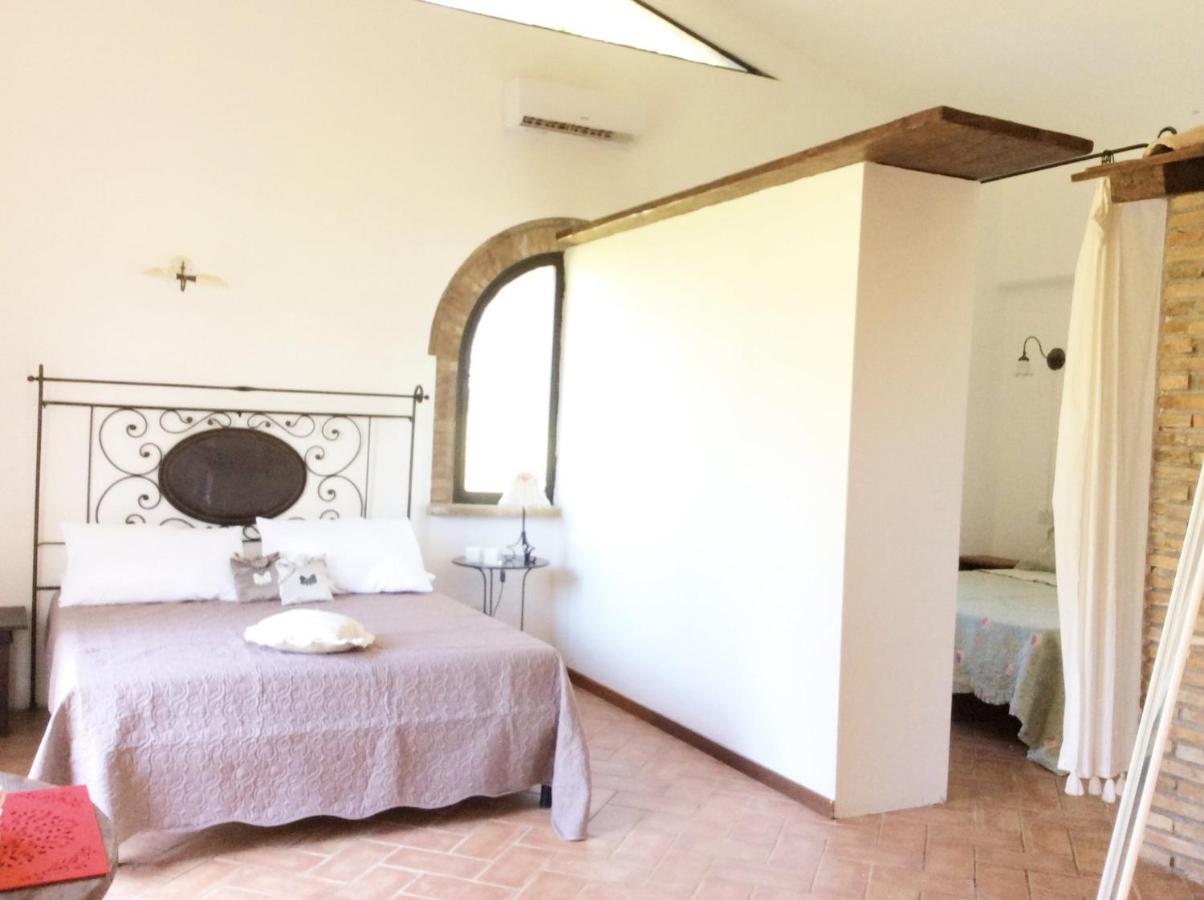 Апартаменты Relais Casale Il Poggetto - Olivo 2 By Zoom In Earth Чечина Экстерьер фото